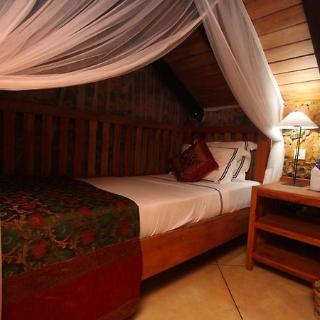 Sergeant House Boutique Villa & Private Beach أونا واتونا الغرفة الصورة