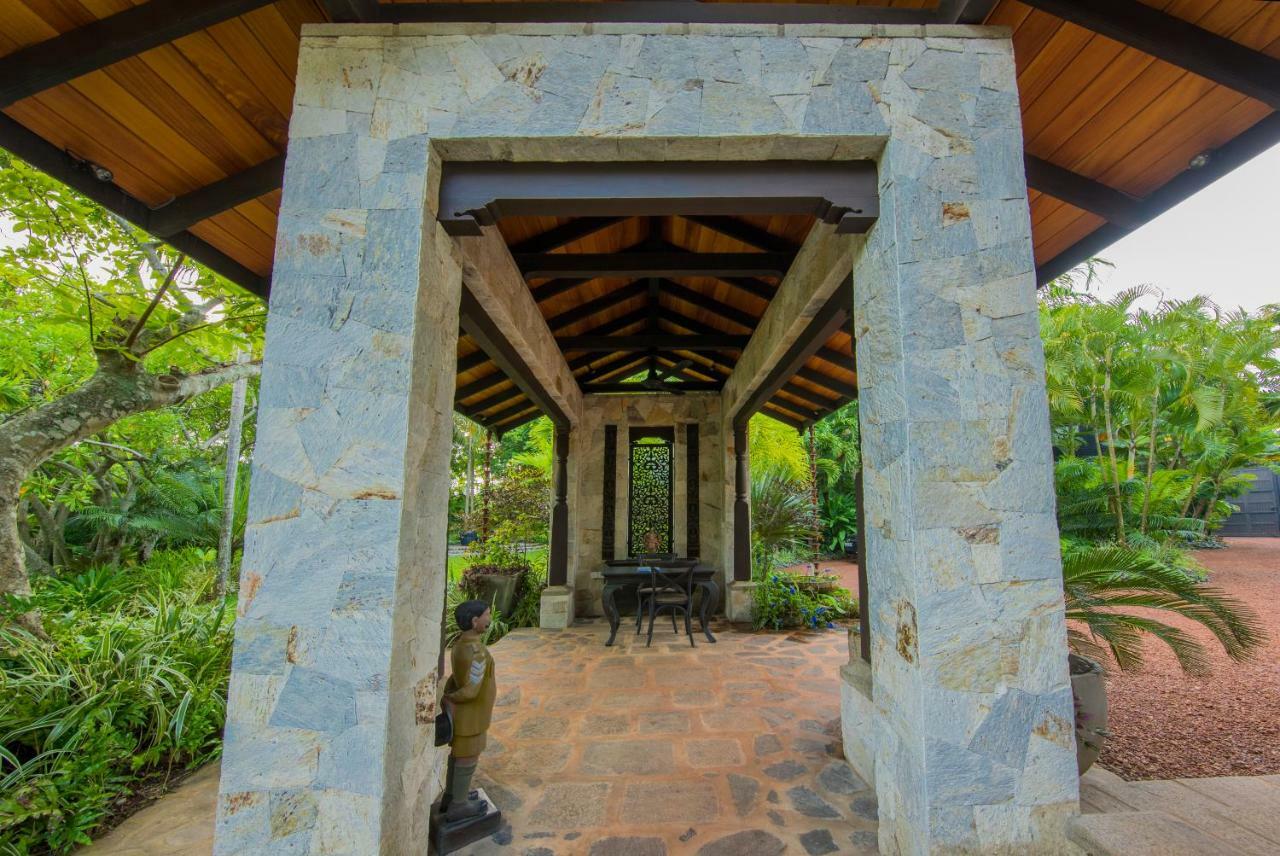Sergeant House Boutique Villa & Private Beach أونا واتونا المظهر الخارجي الصورة