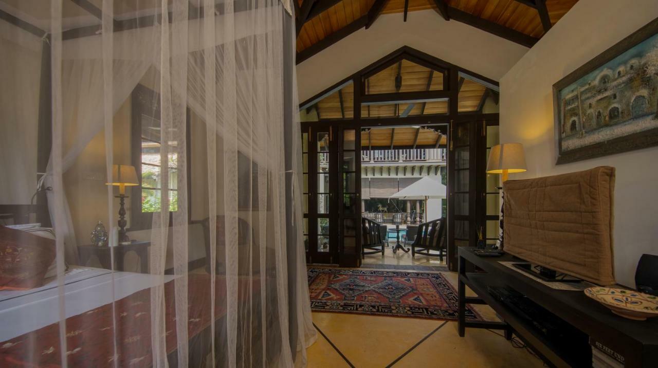 Sergeant House Boutique Villa & Private Beach أونا واتونا المظهر الخارجي الصورة
